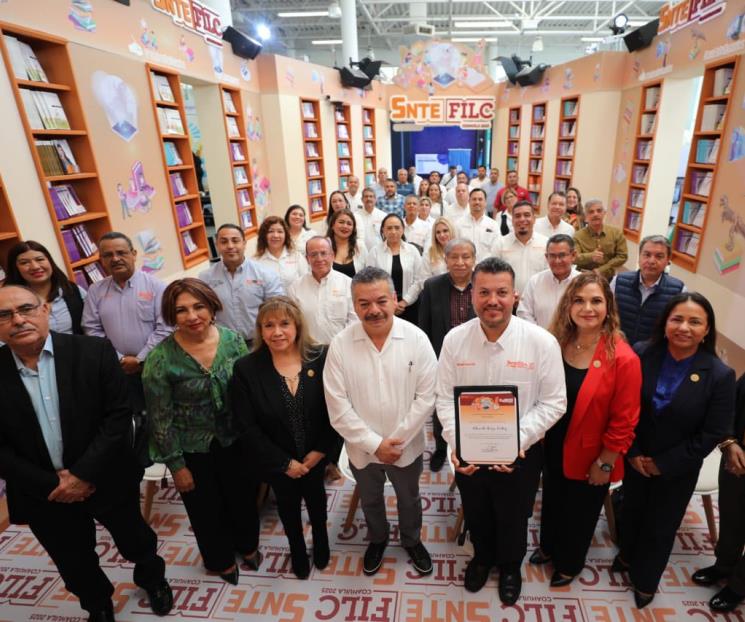 Participa S21 en la Feria del Libro de Coahuila 2025 Participa S21 en la Feria del Libro de Coahuila 2025