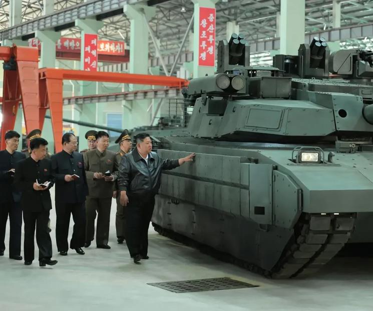 Visita Kim Jong-un fábrica de tanques Visita Kim Jong-un fábrica de tanques