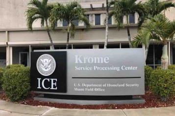 Visita Embajador albergue migrante en Krome, Florida