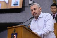 Invitan colectivos al gobernador a viajar en camión