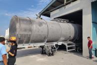 Quema flamazo en tanque a dos trabajadores