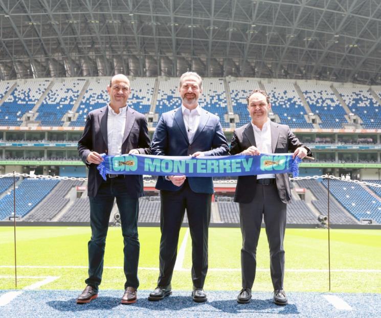 Presenta Adrián proyectos ante Comité de FIFA Presenta Adrián proyectos ante Comité de FIFA