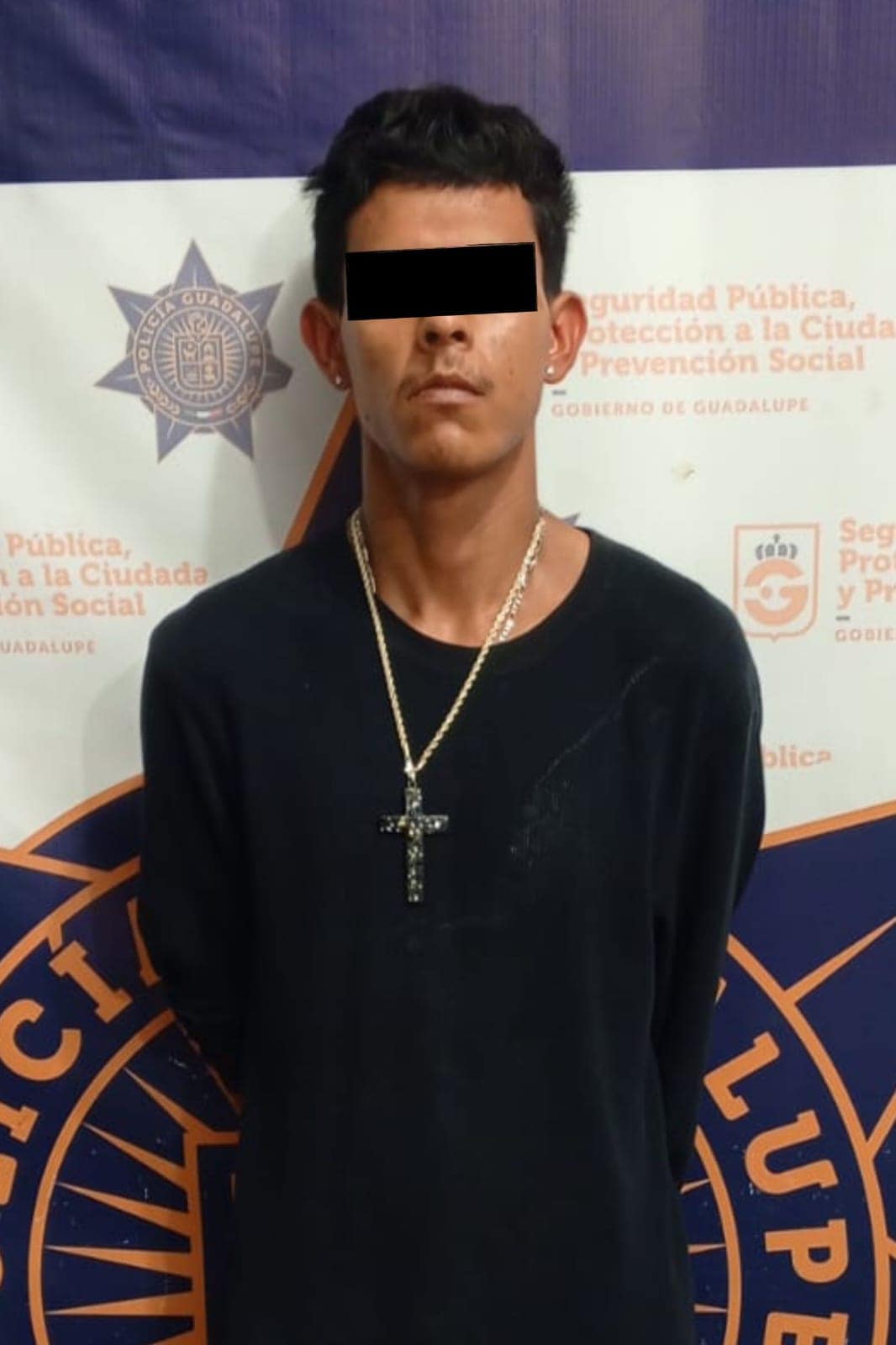 Tras el reporte del robo de un auto en el municipio de Juárez, policías de Guadalupe desplegaron un operativo para la ubicación del vehículo y la captura de dos personas, en menos de 24 horas, en la Colonia Cuesta Verde.