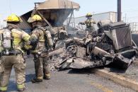Arde tractocamión en Apodaca