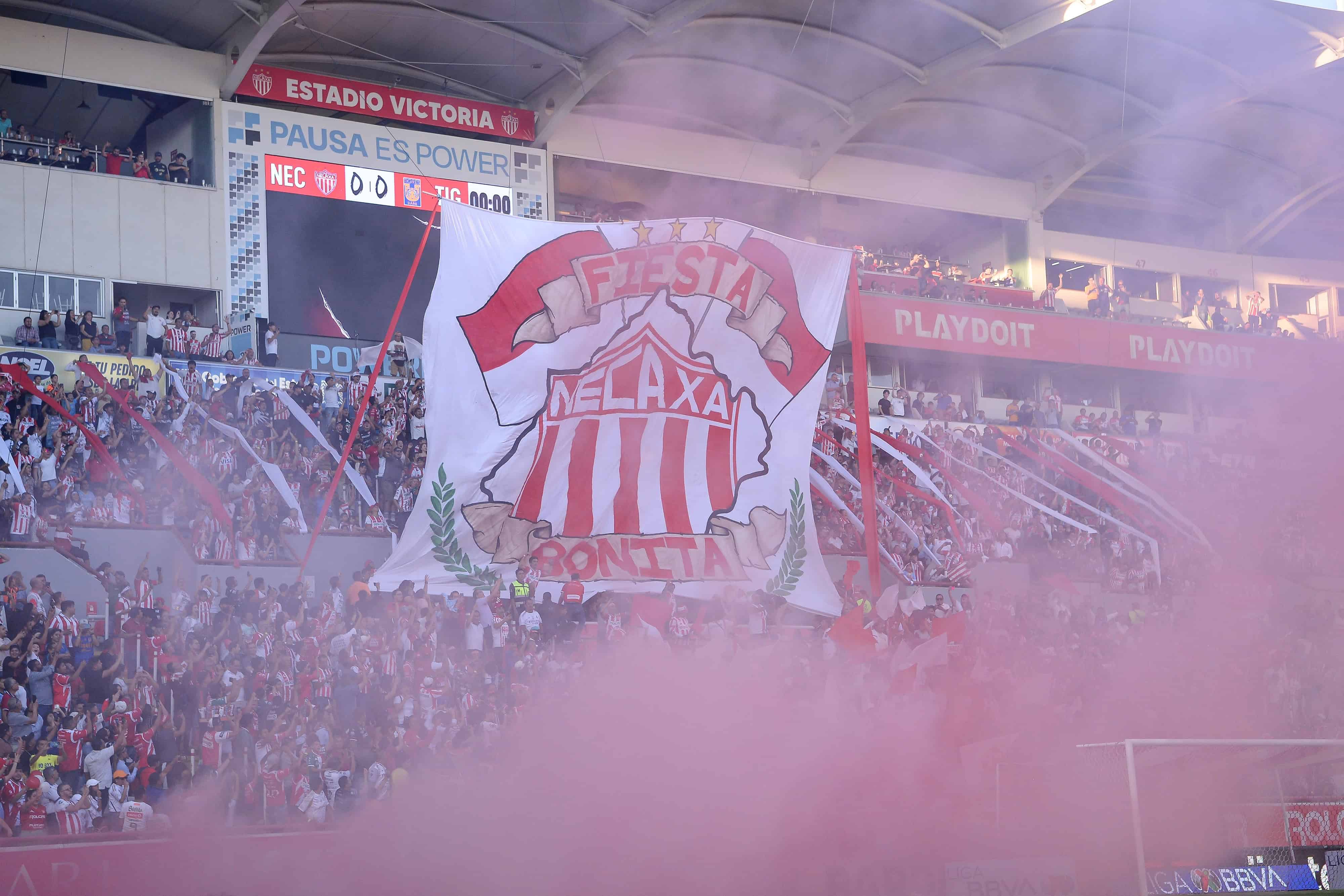 Tifo del Necaxa.