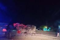 Fallece al estrellar camión en plataforma de tráiler Fallece al estrellar camión en plataforma de tráiler
