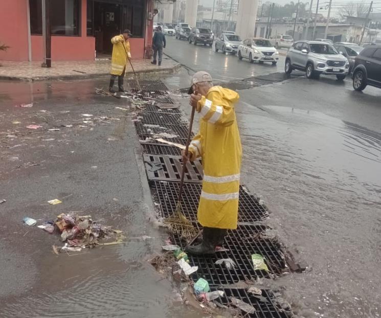 Implementa Monterrey limpieza en alcantarillas Implementa Monterrey limpieza en alcantarillas