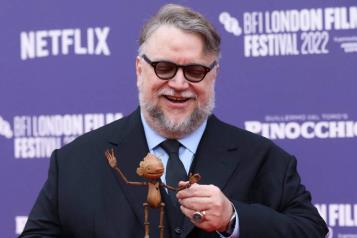 Subastará Del Toro artículos de su colección personal