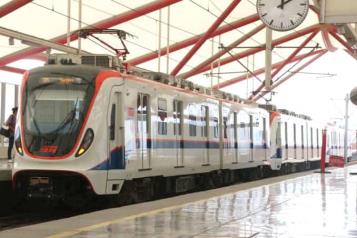 Asisten a estudiante tras ´pinchazo´ en el Metro