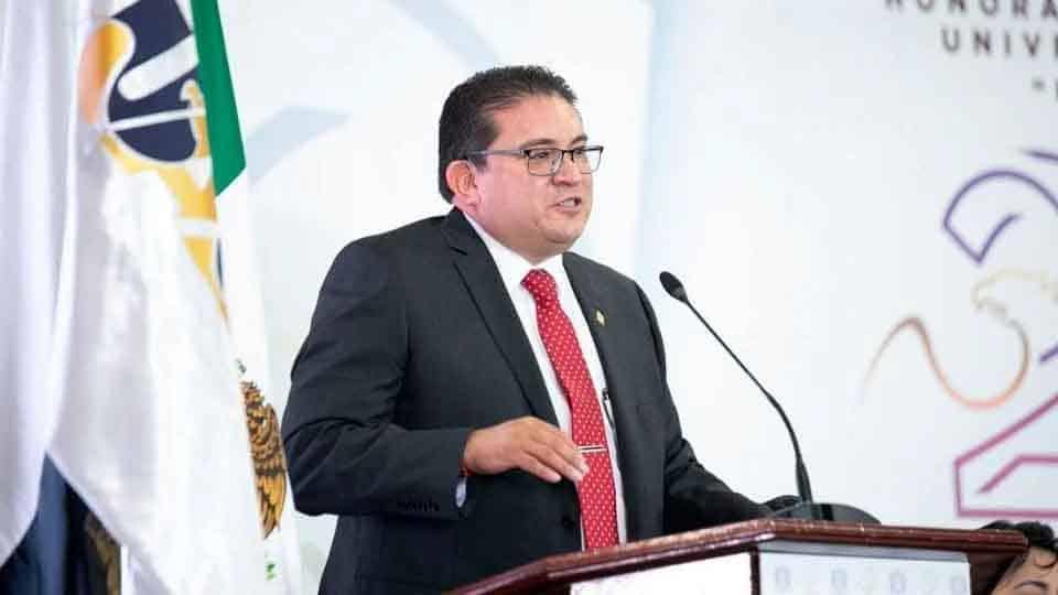 Detienen a rector de la UAZ por delito de violación Detienen a rector de la UAZ por delito de violación