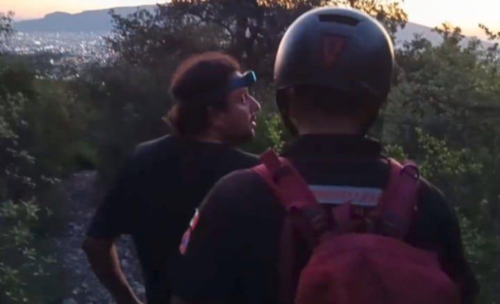 Rescatan a padre e hijo del Cerro de las Mitras Rescatan a padre e hijo del Cerro de las Mitras