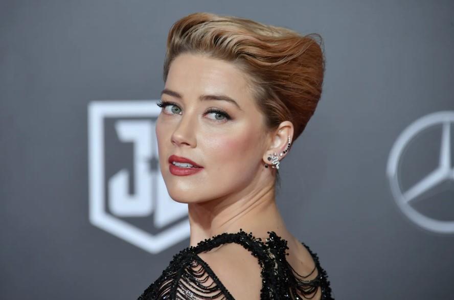 Anuncia Amber Heard nacimiento de sus mellizos Anuncia Amber Heard nacimiento de sus mellizos