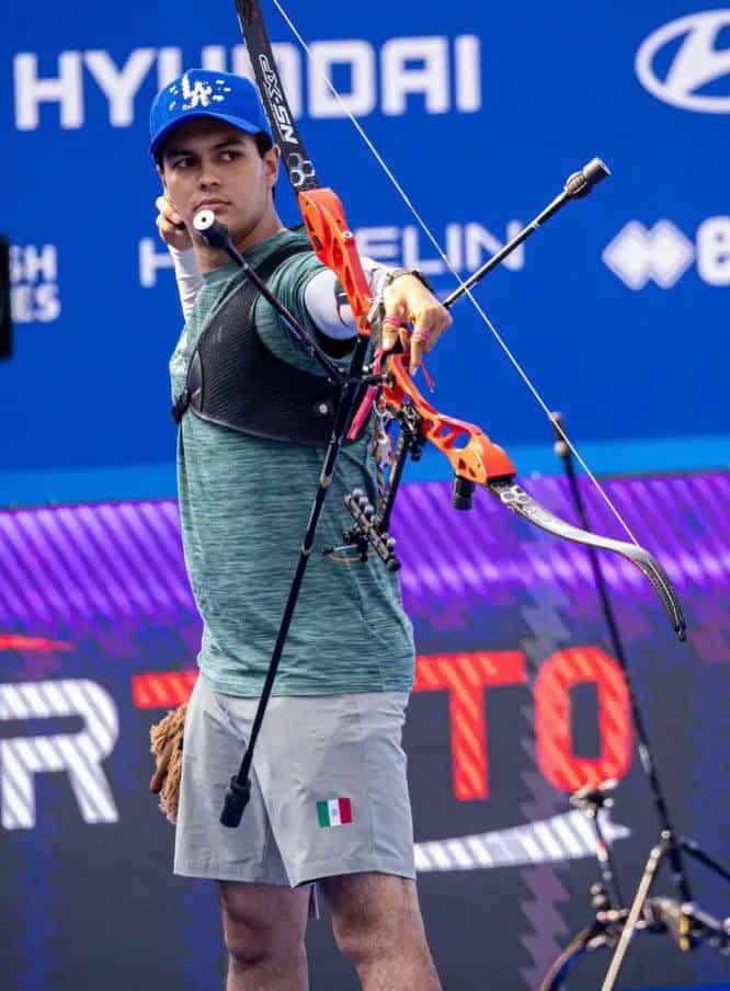 Logra Matías plata en Copa del Mundo de Tiro con Arco Logra Matías plata en Copa del Mundo de Tiro con Arco