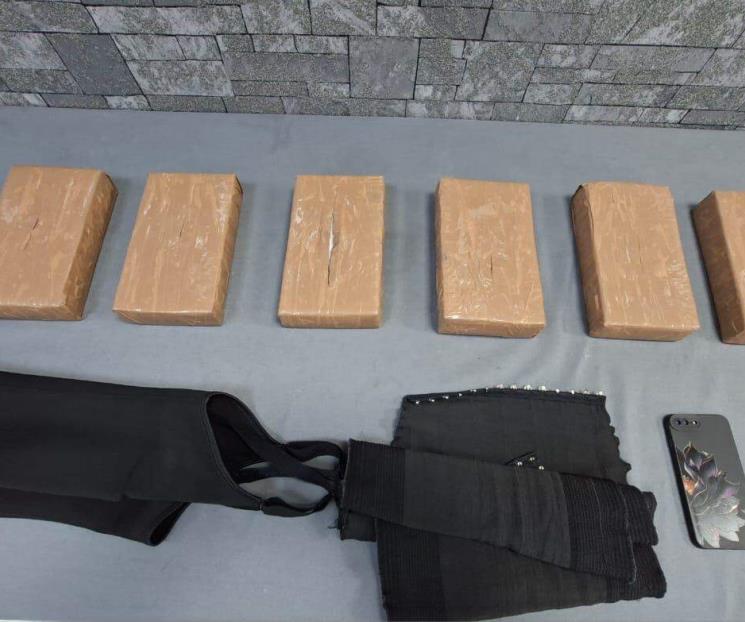 Caen mujeres con 6 kilos de cocaína Caen mujeres con 6 kilos de cocaína