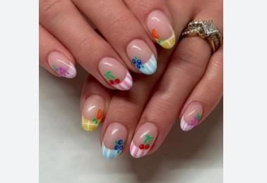 Los diseños de uñas con frutas triunfan esta temporada Los diseños de uñas con frutas triunfan esta temporada
