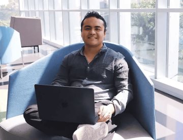 De la música y la programación a diseñar soluciones para Amazon