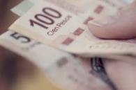 Peso se deprecia frente al dólar y cierra en 19.63