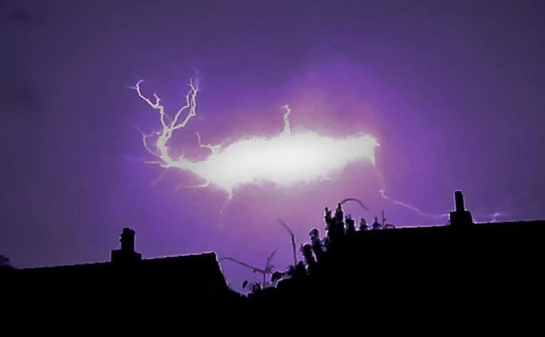Rayos globulares; ¿qué es este fenómeno natural? Rayos globulares; ¿qué es este fenómeno natural?