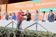 Anuncia gobernador 3 mil nuevas plazas magisteriales Anuncia gobernador 3 mil nuevas plazas magisteriales