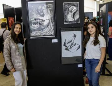 Exponen su creatividad en medios digitales y tradicionales