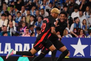 Vence el Barcelona al Espanyol y se corona campeón de La Liga
