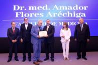 Reconoce UANL a docentes con una trayectoria ejemplar Reconoce UANL a docentes con una trayectoria ejemplar