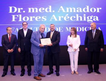 Reconoce UANL a docentes con una trayectoria ejemplar