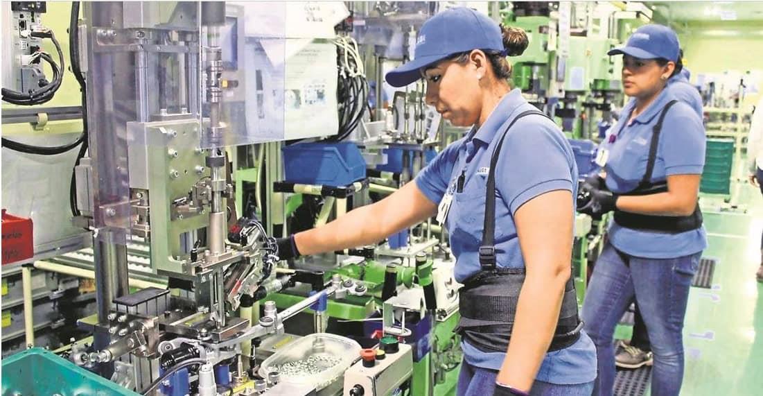 Retroceden producción y empleo manufacturero en marzo Retroceden producción y empleo manufacturero en marzo