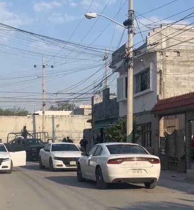 La Fiscalía General de Justicia de Nuevo León llevó a cabo al menostrescateosen la zona de La Alianza, ayeral poniente de Monterrey.