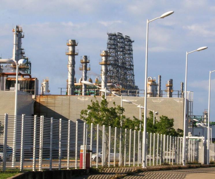 Denuncia DEA que cárteles se financian con robo a Pemex Denuncia DEA que cárteles se financian con robo a Pemex