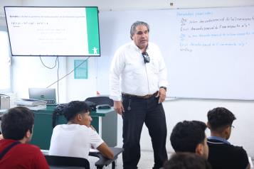 Es el profe César Sordia ejemplo de que los sueños se cumplen