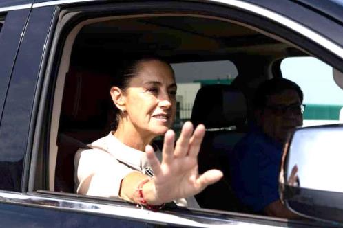 Pide Sheinbaum a migrantes frenar impuesto de remesas