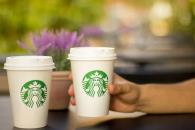 Huelga en Starbucks por nuevo código de vestimenta Huelga en Starbucks por nuevo código de vestimenta