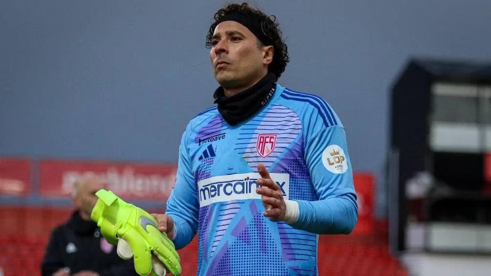 Jugará Memo Ochoa por el no descenso Jugará Memo Ochoa por el no descenso