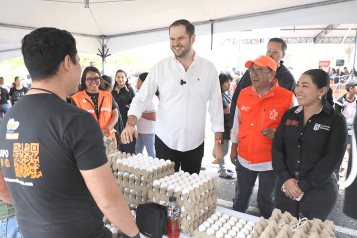 Acercan productos a bajo costo