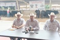 Piden ganaderos redoblar esfuerzos contra el gusano barrenador Piden ganaderos redoblar esfuerzos contra el gusano barrenador