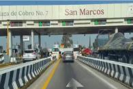 Protestas de la CNTE afectan autopistas Protestas de la CNTE afectan autopistas