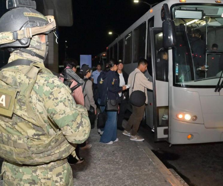 Regresan a México 172 cadetes del buque Cuauhtémoc Regresan a México 172 cadetes del buque Cuauhtémoc