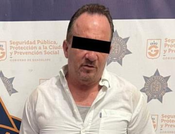 Amenaza con arma de fuego a mujer