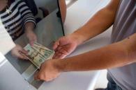 Advierten mercado informal si EU aprueba impuesto a remesas Advierten mercado informal si EU aprueba impuesto a remesas