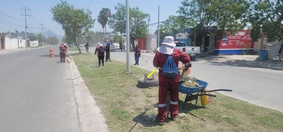 Limpia Escobedo diferentes puntos de la ciudad Limpia Escobedo diferentes puntos de la ciudad
