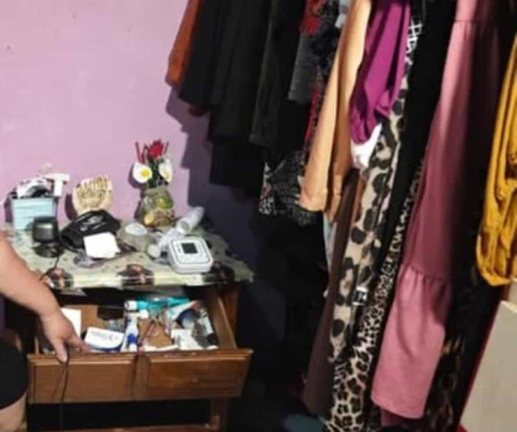 Duermen a familia para robarla Duermen a familia para robarla