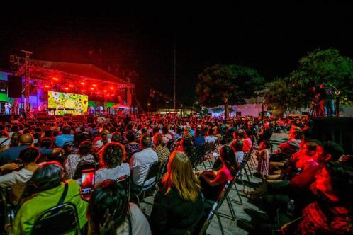 Inicia con éxito Festival Cultural "Las Artes Transforman"