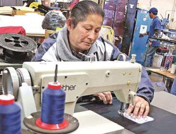 Líderes empresariales abren diálogo con sindicatos y trabajadores
