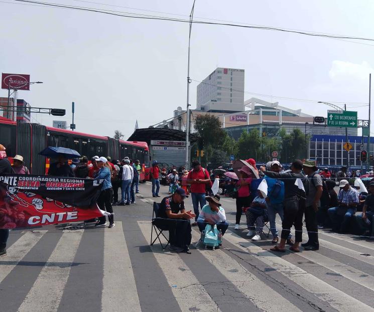 CNTE continúa con protestas; alista manifestaciones en dependencias