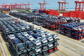 Busca México diversificar exportaciones de vehículos