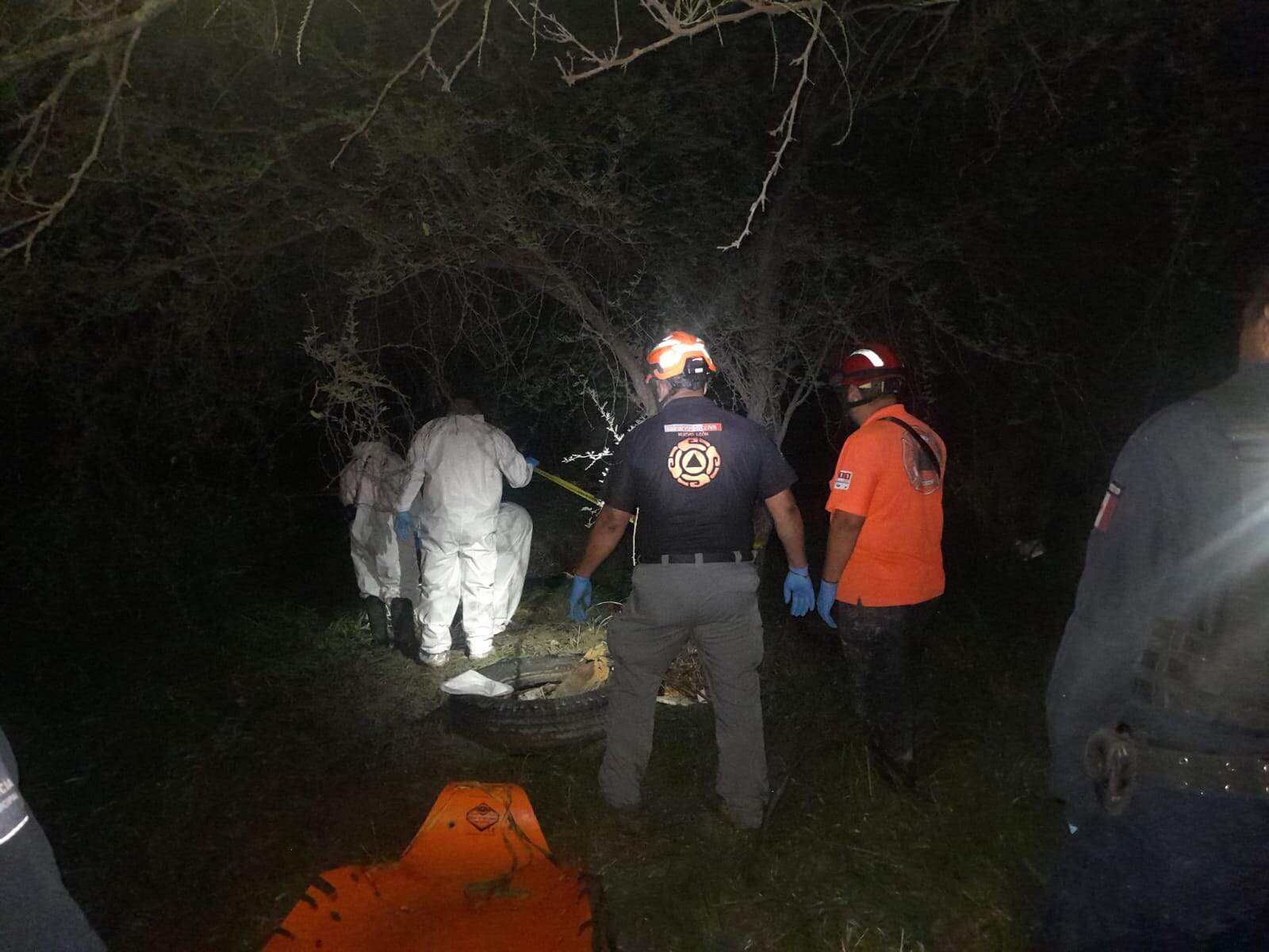 El conductor de una motocicleta murió tras ser arrastrado por la corriente de un arroyo, la noche del miércoles en el municipio de Benito Juárez, luego de la lluvia registrada en esa zona, rescatándose el cadáver durante esta madrugada.