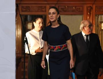 Sheinbaum invita a migrantes a enviar cartas a senadores de EU