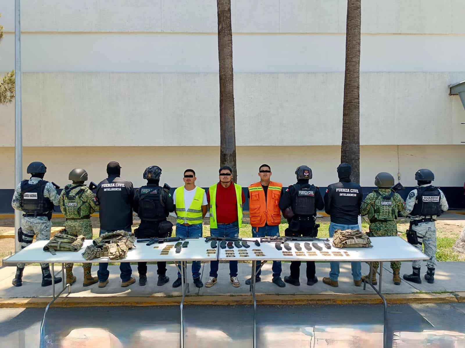Gracias a trabajos de investigación e inteligencia efectuados por elementos de la Defensa, Guardia Nacional y Fuerza Civil; se llevó a cabo la detención de tres presuntos integrantes y líderes de un grupo delictivo que tiene presencia nacional; esto en el municipio de Villaldama.