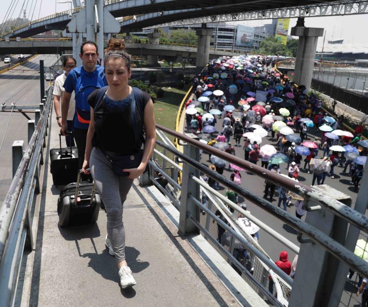 Embajada de EU alerta de protestas en el AICM a sus ciudadanos Embajada de EU alerta de protestas en el AICM a sus ciudadanos